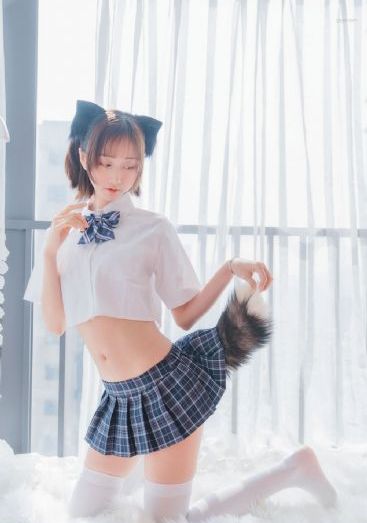 艳妇短篇合TXT_蓝光在线视频播放